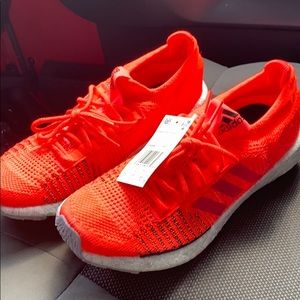 Adidas shoes size 9.5 brand new